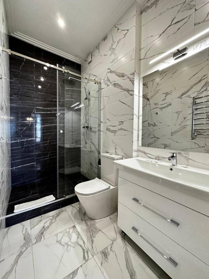 Sea Symphony 3-Bedrooms Lux Apartment Odesa Exterior foto